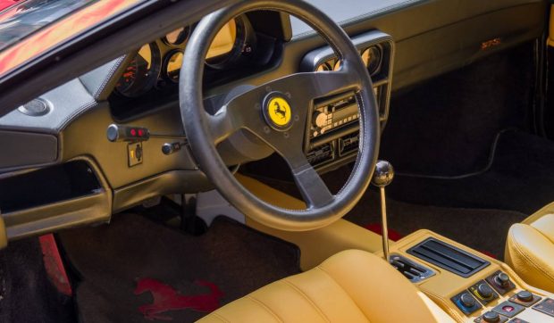 Ferrari ia în calcul revenirea la cutia de viteze manuală pe unele modele limitate: „este pentru plăcerea pură de a conduce”