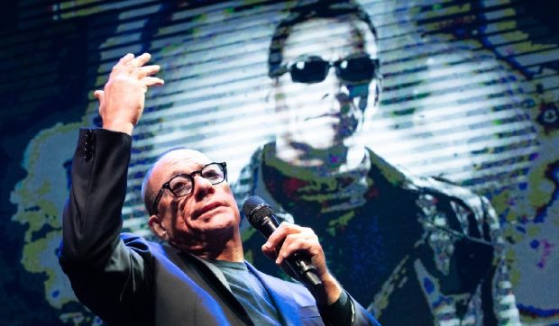 Jean-Claude Van Damme are plângere penală la DIICOT Iași pentru trafic de persoane. Ce spune avocatul unei minore