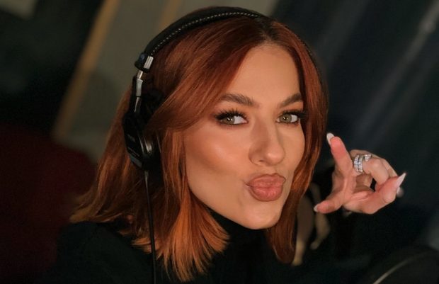 Imagine Stire Anunțul de 1 aprilie făcut de Lidia Buble: „Eu o să mă retrag din industria muzicală”. Cântăreața își păcălește fanii | 2review.ro