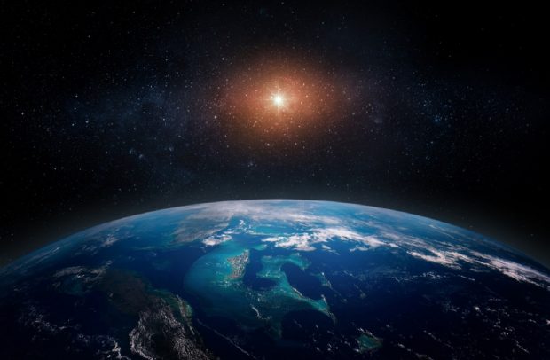  Frontiera Invizibilă dintre Atmosfera Pământului și Spațiul Cosmic. Explorarea Graniței Unde Zborul Devine Imposibil și Învățăm Să Ne Îndreptăm Către Stele