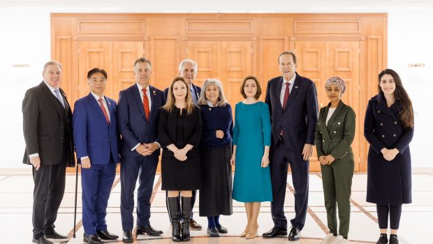 Congresmenii americani așteptați la București s-au întâlnit cu Maia Sandu și au fost informați despre „riscurile atacurilor hibride” ale Rusiei