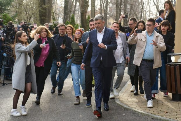 Marcel Ciolacu, atac fără precedent la Victor Ponta înaintea prezidențialelor. Premierul vorbește despre „gașca lui Nicușor Dan”