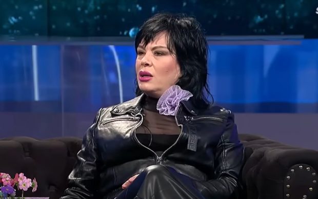 Imagine Stire Mariana Moculescu susține că a fost hărțuiță de fostul soț al proprietarei care o execută silit: „A tras de mine să mă sărute” | 2review.ro