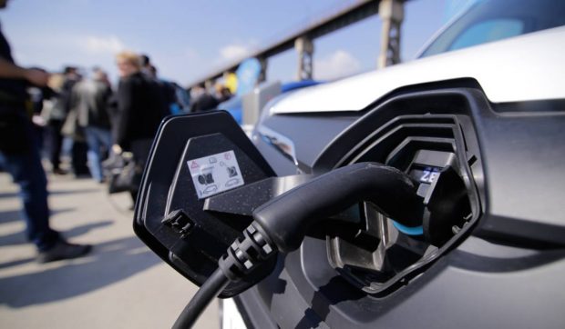 Topul celor mai accesibile mașini electrice din România pe care le poți cumpăra prin Rabla Plus 2025