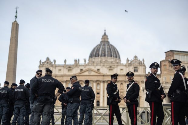 Fortăreața de la Vatican: ce măsuri de securitate se iau pentru siguranța liderilor lumii la înmormântarea Papei Francisc