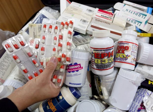Medicamentele dubioase și suplimentele alimentare minune au invadat internetul. Specialist: „Comerțul subteran pe rețelele sociale a scăpat de sub control”