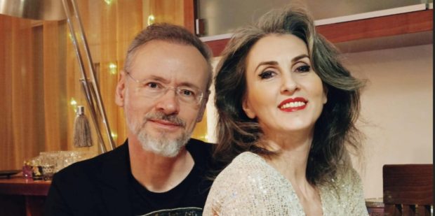 Imagine Stire Ce pantofi va purta partenera lui Mihai Albu la nunta cu designerul. „Ca orice femeie, îi place să se răsfețe” | 2review.ro