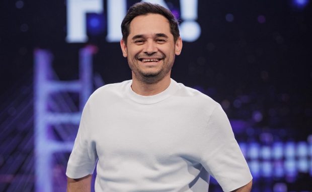  De la vânzător de pește la șef de producție! Meserii surprinzătoare care l-au format pe actor! Descoperă povestea completă!