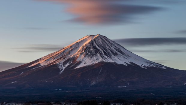 Un chinez s-a dus în Japonia, a escaladat Muntele Fuji și a fost salvat de două ori în patru zile. De ce a urcat a doua oară pe munte