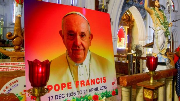 Pregătirile pentru înmormântarea Papei Francisc încep astăzi, odată cu întâlnirea cardinalilor. Apartamentele papale au fost deja sigilate | VIDEO