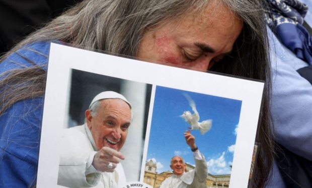 Promisiunea pe care Papa Francisc a făcut-o în fața singurei femei din lume pe care a iubit-o: „Dacă nu te căsătorești cu mine, mă fac preot”