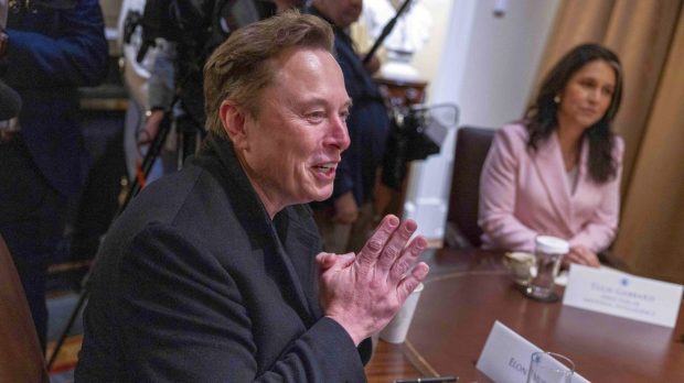 Planul lui Elon Musk pentru angajații federali s-a prăbușit: cele „cinci lucruri” nu au rezistat testului realității