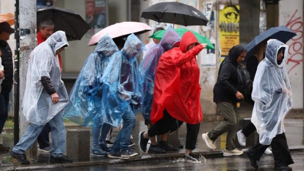 Peste jumătate din ţară, sub cod galben de furtuni. Până când este valabilă atenționarea meteo ANM