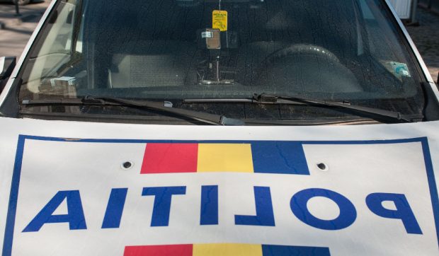 Polițiștii din Constanța au oprit în trafic o mașină ce se deplasa haotic, în noaptea de Înviere, dar nu era nimeni la volan