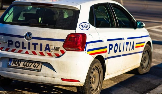Doi copii de 14 și 16 ani s-au furișat în casa unui bărbat, l-au amenințat și i-au furat 15.000 de lei, în Turda, județul Cluj. Cum au fost prinși