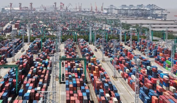 China minimalizează temerile legate de tarifele lui Trump: „Cerul nu va cădea”. Ce strategie are Beijingul