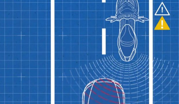 Primul sistem radar 4D care ar putea preveni mii de accidente de motocicletă, lansat de Piaggio: tehnologia care „vede” în unghiurile moarte