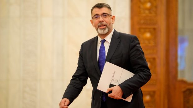 Cum a modificat senatorul Robert Cazanciuc legea drogurilor la volan: s-a „pastilat”cu Nurofen
