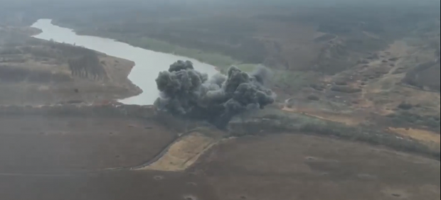Rusia și-a aruncat în aer propriul baraj din Belgorod de teama blindatelor ucrainene. Imagini cu megaexplozia