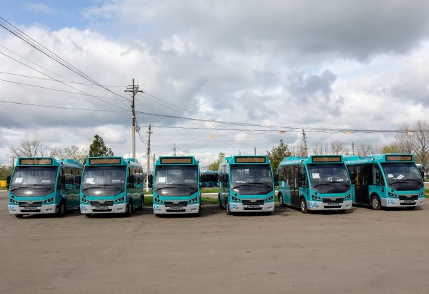 Zece microbuze electrice, achiziționate la Galați cu fonduri europene: „Este un câștig pentru comunitate”