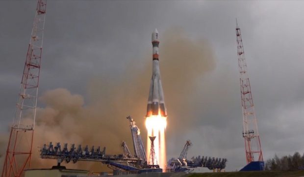 Un satelit rusesc secret care e conectat la arme nucleare ar fi scăpat de sub control în spațiu, susțin analiștii americani