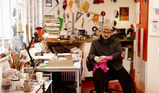 Un român care a trăit de la 10 ani în New York s-a întors cu toată familia în Europa. Sculptorul Șerban Ionescu dezvăluie de ce a plecat din America