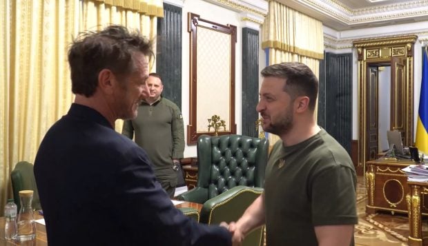Imagini din filmul ucrainean în care apare Sean Penn, „Războiul prin ochii animalelor”, vor fi prezentate în SUA, în premieră mondială