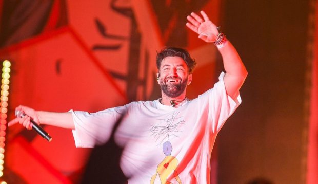  Promisiunea Surprinzătoare a Trio-ului pentru Fani și Lansarea Albumului Comun începând cu 10 aprilie
