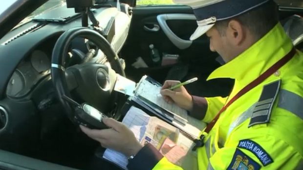 Un șofer din Cluj s-a enervat după ce a luat amendă pentru viteză și a mai primit una după doar 15 minute