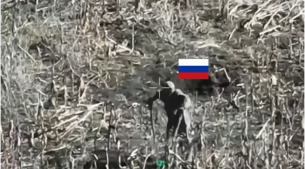 Video cu un soldat rus în cârje trimis să lupte în tranșee, în Ucraina: „Lua cu asalt pozițiile noastre, înainta cu încredere”