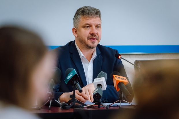 Primarul din Târgu Mureș, Soós Zoltán, suspendat de instanță după o anchetă a DNA. Acuzat că a folosit Poliția Locală în interes personal