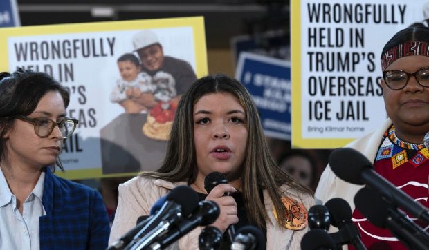 Un judecător a ordonat administrației Trump să îl aducă înapoi în țară pe americanul deportat din greșeală în închisoarea din El Salvador