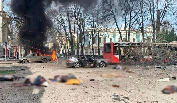 Rusia dă vina pe Ucraina, după ce a ucis 34 de oameni, civili, în Sumî: „Regimul de la Kiev folosește populația ucraineană ca scut uman”