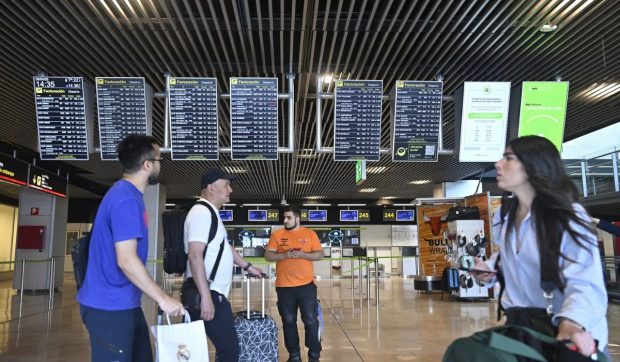 „Este haos!” O româncă blocată pe aeroportul din Madrid din cauza penei de curent povestește momentele de panică. Toate zborurile, anulate