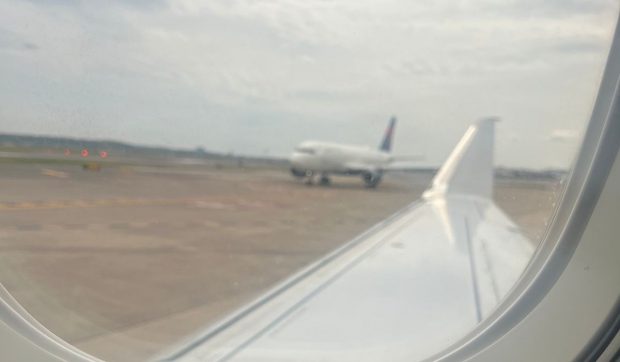 Un avion care transporta membri ai Congresului SUA s-a ciocnit cu altă aeronavă, în Washington: „Ne-a lovit aripa”