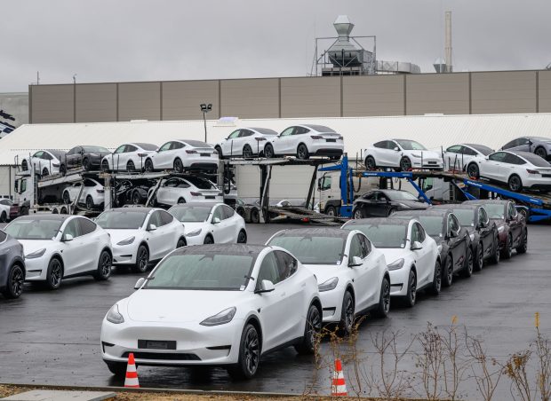 Elon Musk suspendă noile achiziții Tesla pentru Model S și Model X în China, pe fondul războiului comercial al lui Trump