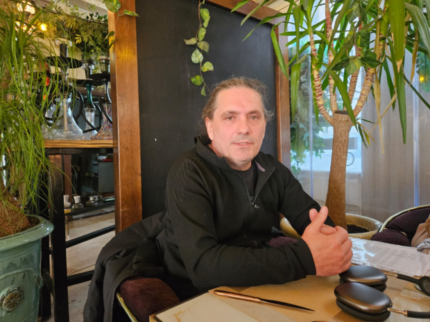 Tatăl lui Vlad Pascu, primele declarații în fața jurnaliștilor: „Fiul meu trebuie să își ispășească pedeapsa”, dar susține că nu era drogat, ci doar avea „urme de metaboliți”. Mesaj pentru familiile victimelor