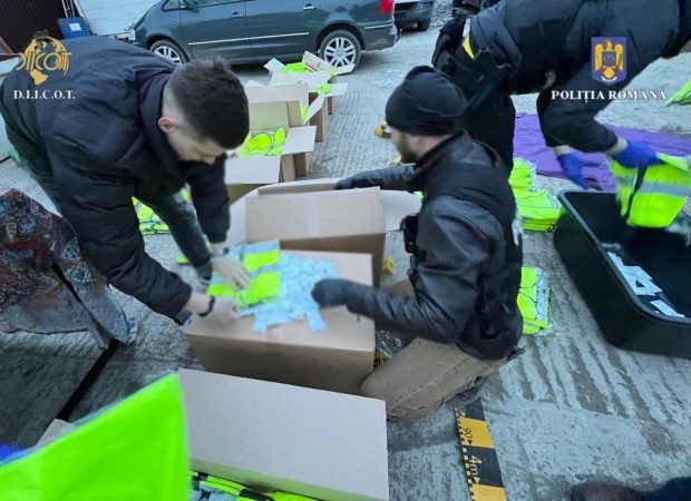 Trafic de droguri, mascat de un magazin de haine din Galați: unde a ascuns un român 20 kg de ketamină adusă din Olanda și cum plănuia să o transporte în Australia