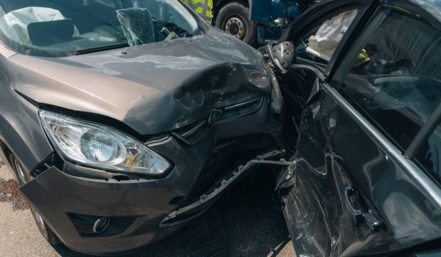 Ce să facă șoferii în caz de accident cu o mașină asigurată de bulgarii interziși în Polonia care au zeci de mii de clienți în România