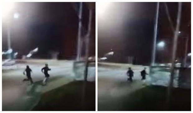 Adolescent fugărit și bătut pe stradă la Alba Iulia de un copil de 12 ani, în timp ce alții filmează I VIDEO