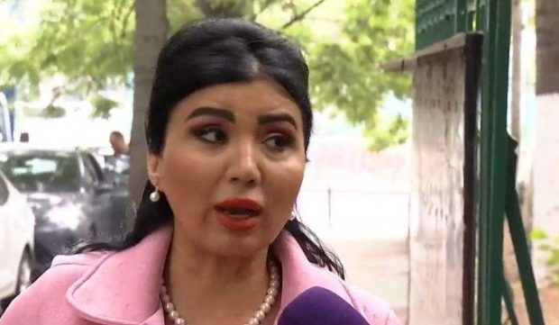 Adriana Bahmuțeanu, prima reacție după ce a ajuns la proces, dată în judecată de fiul ei: „Manipulați și influențați”