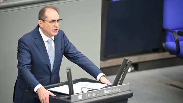 Țara europeană care restricționează reîntregirea familiilor migranților. Ministru: „Am ajuns într-un punct critic”