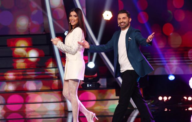 Imagine Stire Ce se întâmplă sâmbătă la „Te cunosc de undeva”. Alina Pușcaș face anunțul la începutul ediției: „Avem liber” | 2review.ro