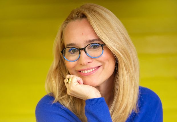Imagine Stire Mesajul Andreei Esca în ziua turului 2 al alegerilor prezidențiale 2025. „Iubesc țara asta! Mi-am dat seama, că eu voiam să fug de frică, de neputință” | 2review.ro
