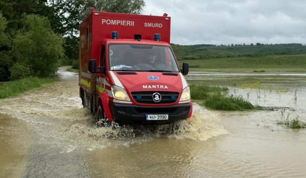 Aproape 70 de localități din România au fost afectate sever de inundații: 375 de persoane din 4 județe au fost evacuate | VIDEO