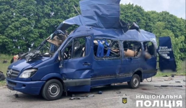 Rusia a omorât nouă civili într-un atac cu dronă asupra unui microbuz, în orașul ucrainean Sumî