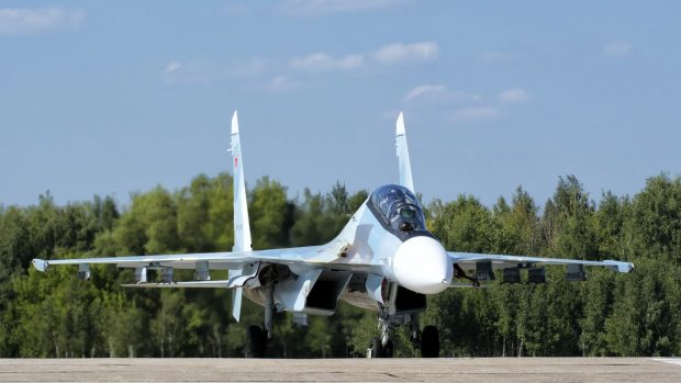 Momentul în care avionul de 50 de milioane de dolari al lui Putin este doborât cu o rachetă lansată de o dronă navală, o premieră mondială I VIDEO
