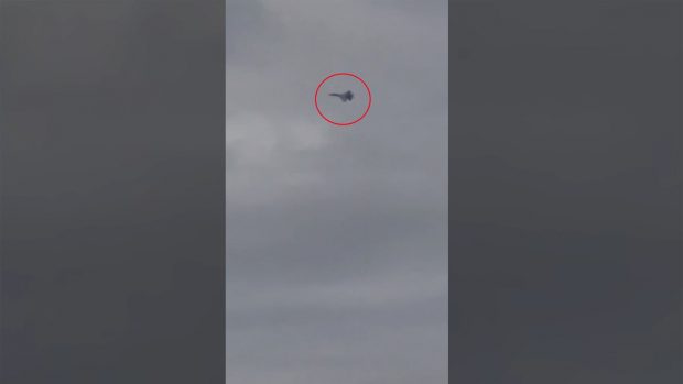 Forțele Aeriene Ruse au încălcat spațiul aerian al unei țări vecine pentru a proteja un petrolier din flota fantomă a Kremlinului