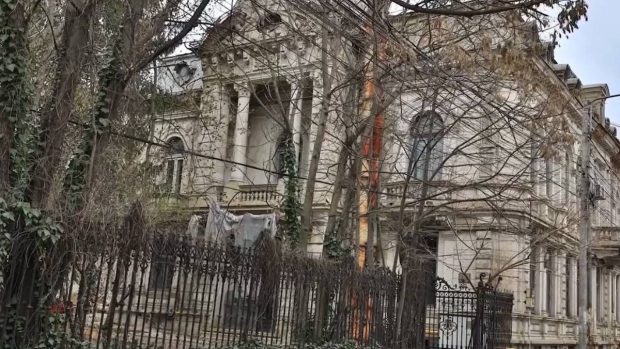 Biblioteca Franceză „Omnia” din Craiova a fost consolidată și reabilitată. Cum arată acum
