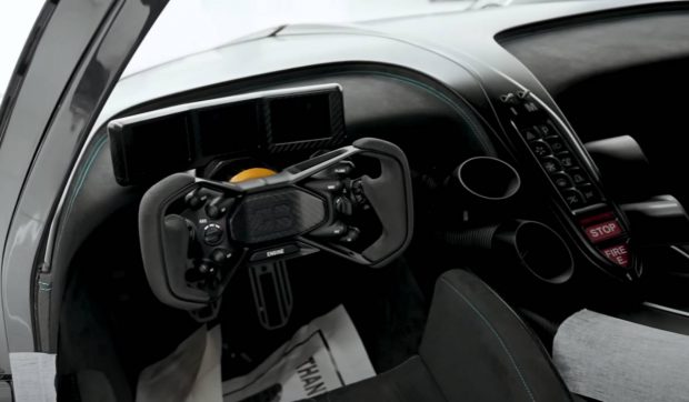 Mașina de 4 milioane de euro care te costă încă 7.000 de euro la fiecare 60 km, ca să o conduci